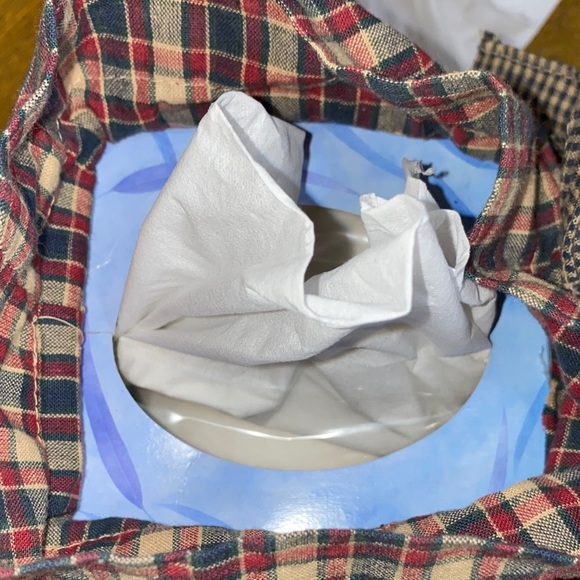 Primitive Raggedy Ann Fabric Tissue Cover - Picture 5 of 6